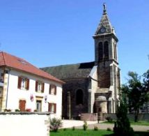 La mairie et l'glise de la commune de Malbouhans en Haute-Sane (70)-2b6457