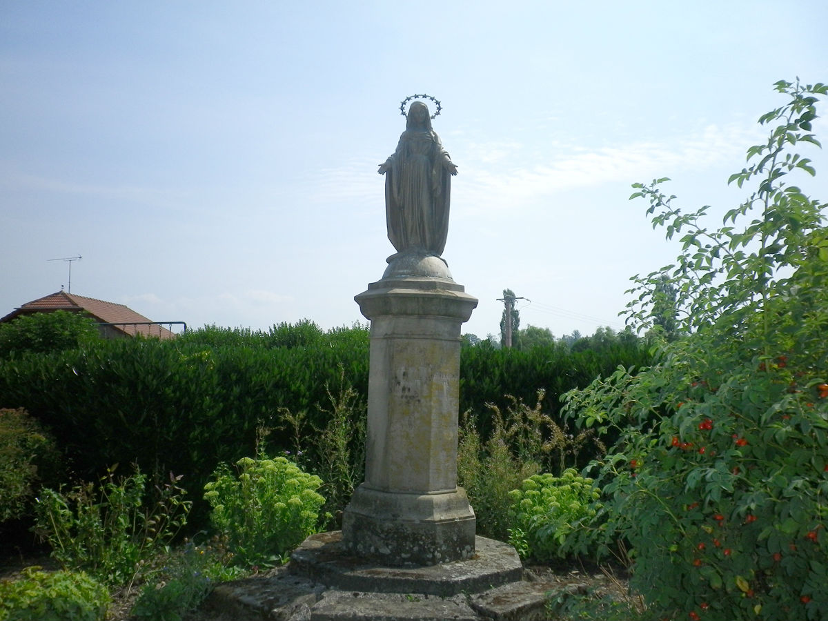 Statue de la Vierge