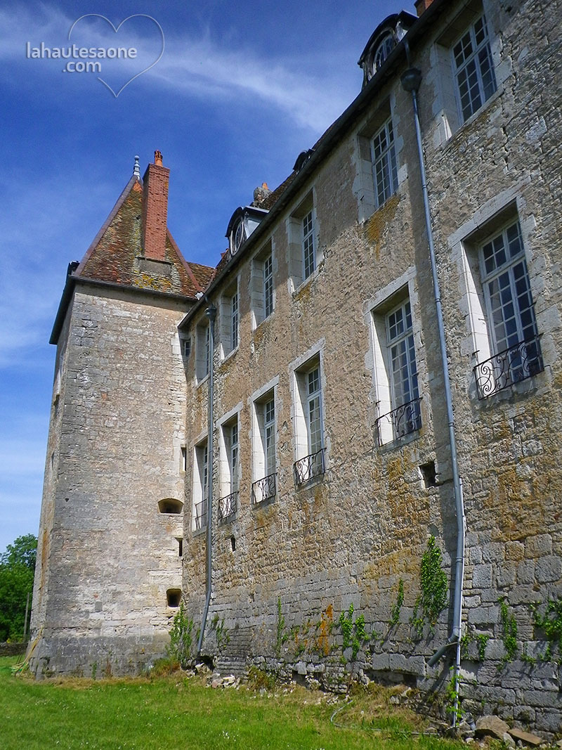 chateau-de-gy-5