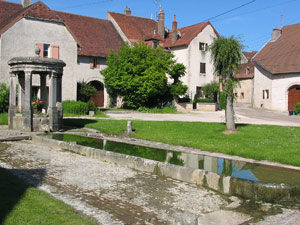 Fonatine-lavoir de Montagney 70