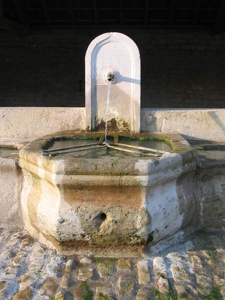 Fontaine à Dambenois