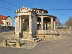 Lavoir circulaire de Confracourt - Haute Sane - 70