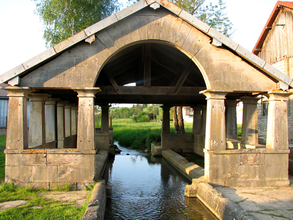 Lavoir de Frasnes le Chateau