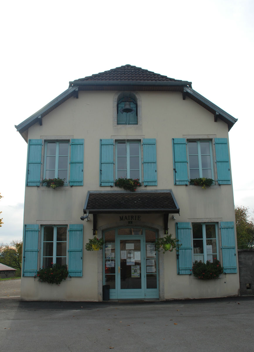 La mairie de Cenans