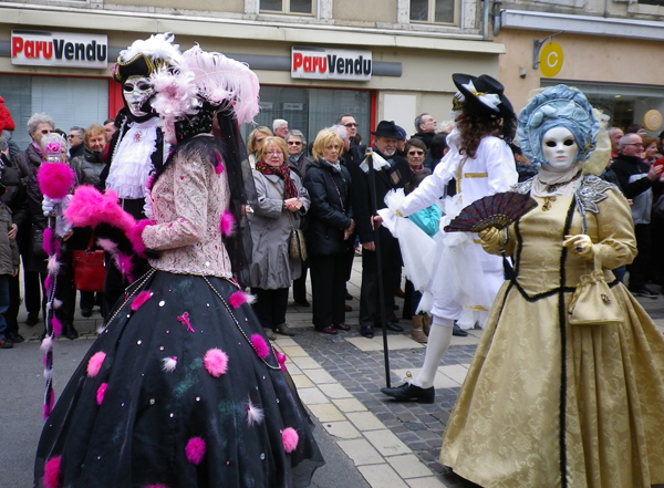 Parade vnitienne, Vesoul