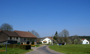 Vue ensemble village La Lanterne et les Armonts