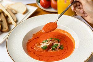 Potage à la tomate et au poivron